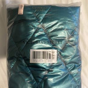 Tea puffer tote